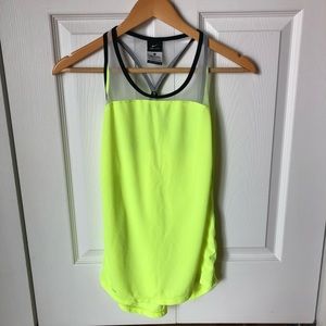 nike highlight tank top